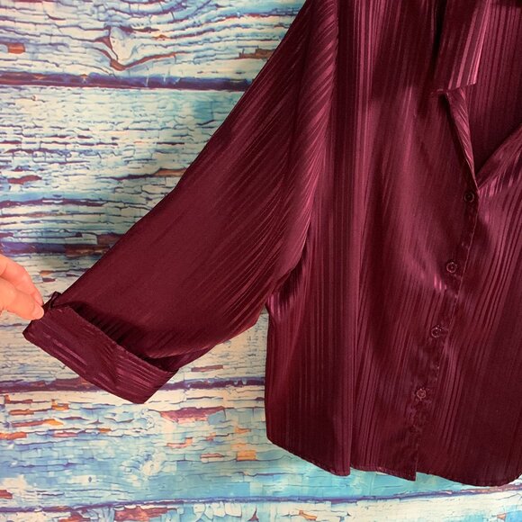 Vintage Tradition Button Down Blouse - Picture 5 of 5